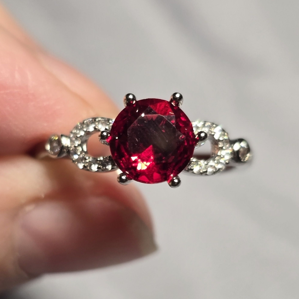 Elegant Silver and Red Gemstone Ring